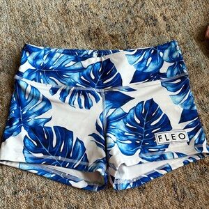 Fleo Shorts